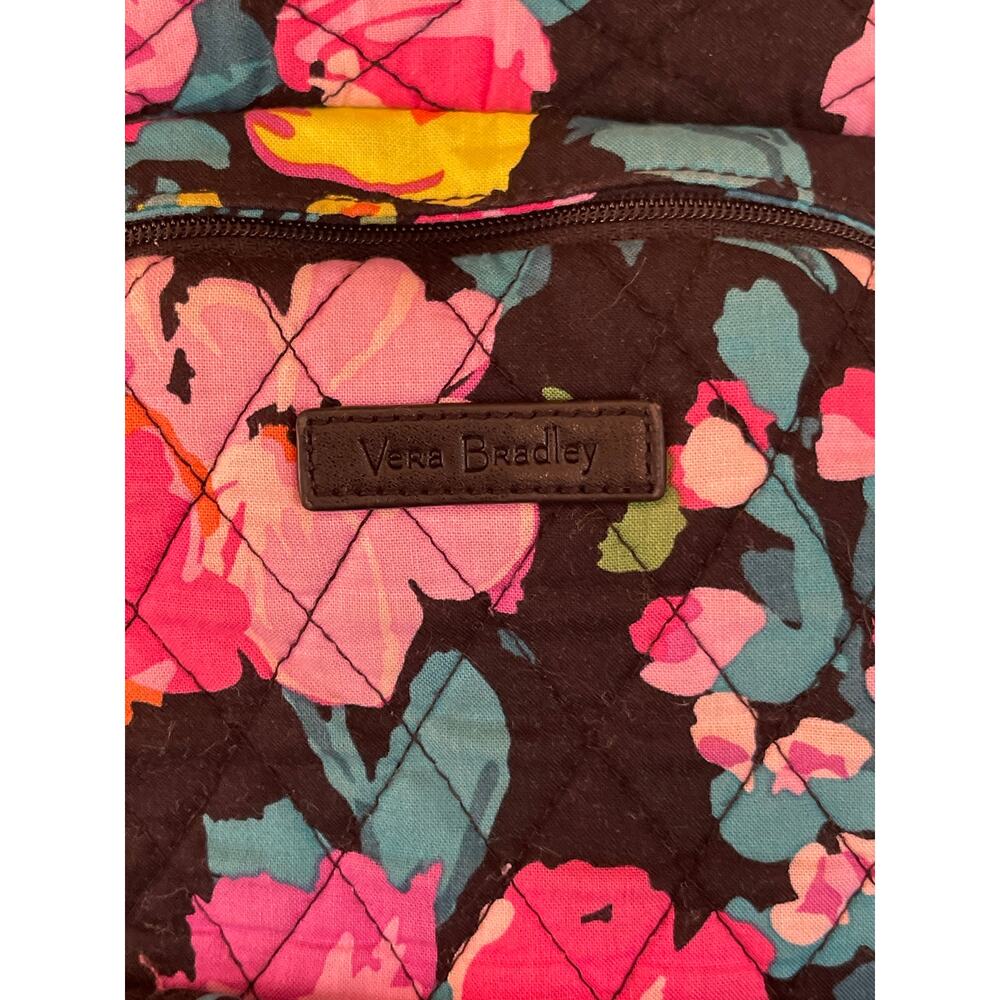Vera Bradley, large floral quilted backpack - Picture 2 of 12